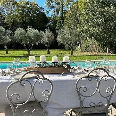 Holiday home Mas Authentique - Domaine Des Princes Arles